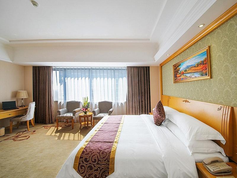 Vienna Hotel Guilin Wanfu Square Εξωτερικό φωτογραφία