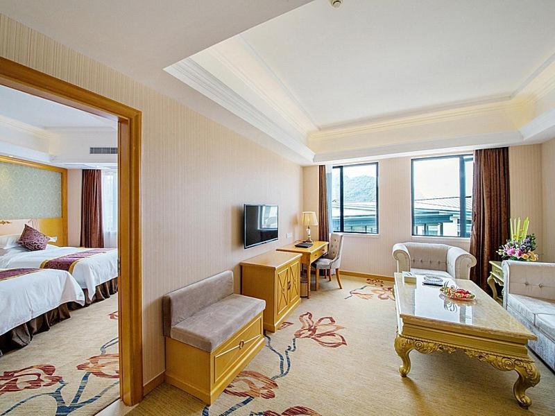 Vienna Hotel Guilin Wanfu Square Εξωτερικό φωτογραφία