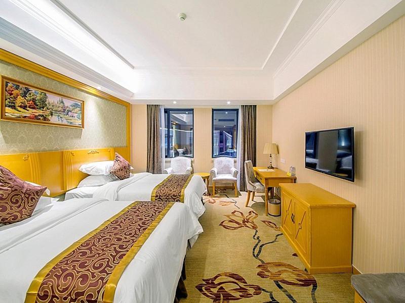 Vienna Hotel Guilin Wanfu Square Εξωτερικό φωτογραφία